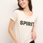 cream-t-shirt-tris-10610815-bialy-regular-fit