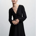 mango-sukienka-codzienna-mossnud-47050285-czarny-regular-fit