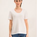 marc-opolo-t-shirt-907-2155-51393-bialy-regular-fit
